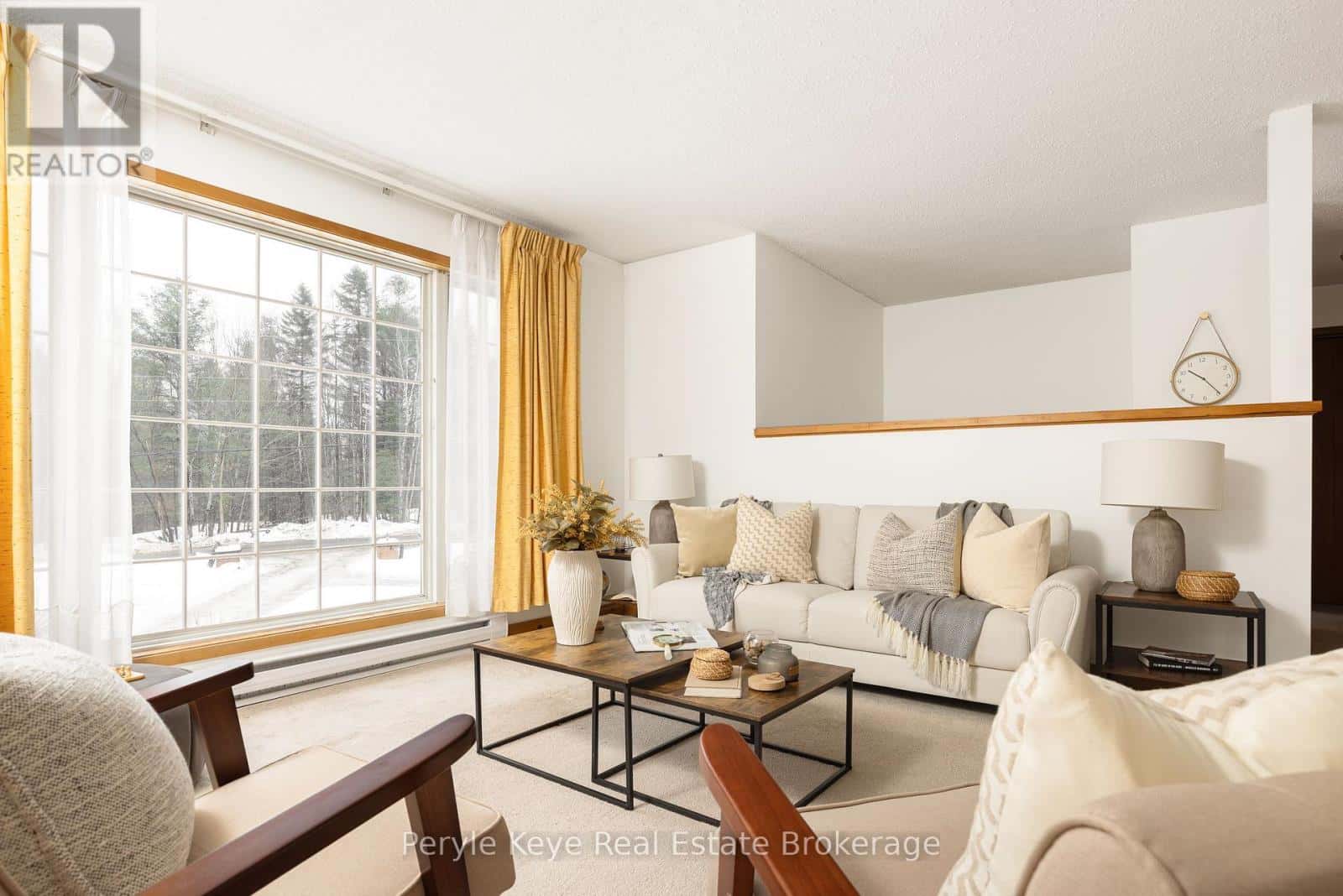 688 STEPHENSON 1 ROAD E — Huntsville (Stephenson), Ontario - Photo 3 of 43