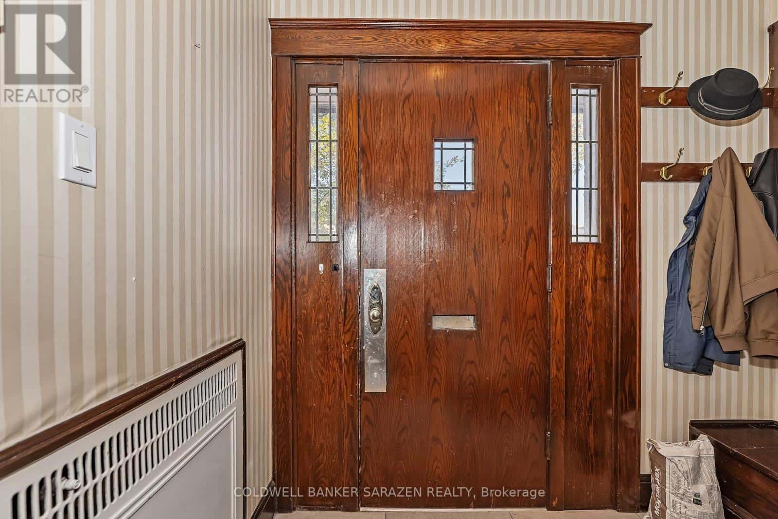 211 B MELROSE AVENUE — Ottawa, Ontario - Photo 5 of 45