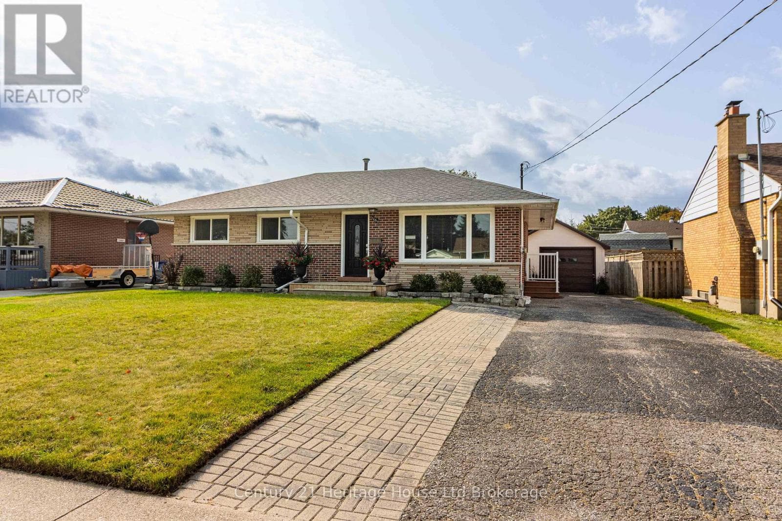 1064 SOVEREIGN ROAD — Woodstock (Woodstock - North), Ontario - Main photo