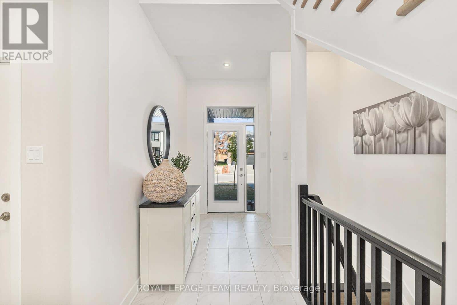 220 BRISTOL CRESCENT — North Grenville, Ontario - Photo 4 of 43