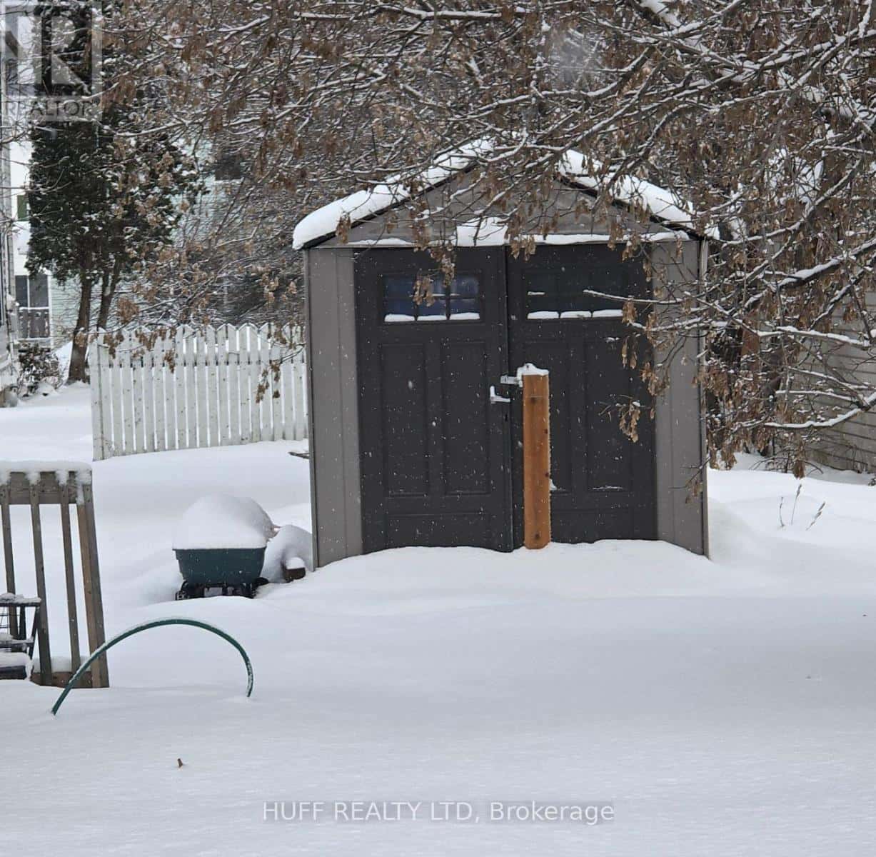 15 EIGHTH AVENUE — Englehart, Ontario - Photo 4 of 21