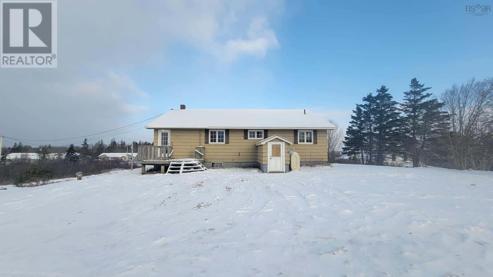 144 Chemin De L'est Street — Wedgeport, Nova Scotia - Photo 5 of 21