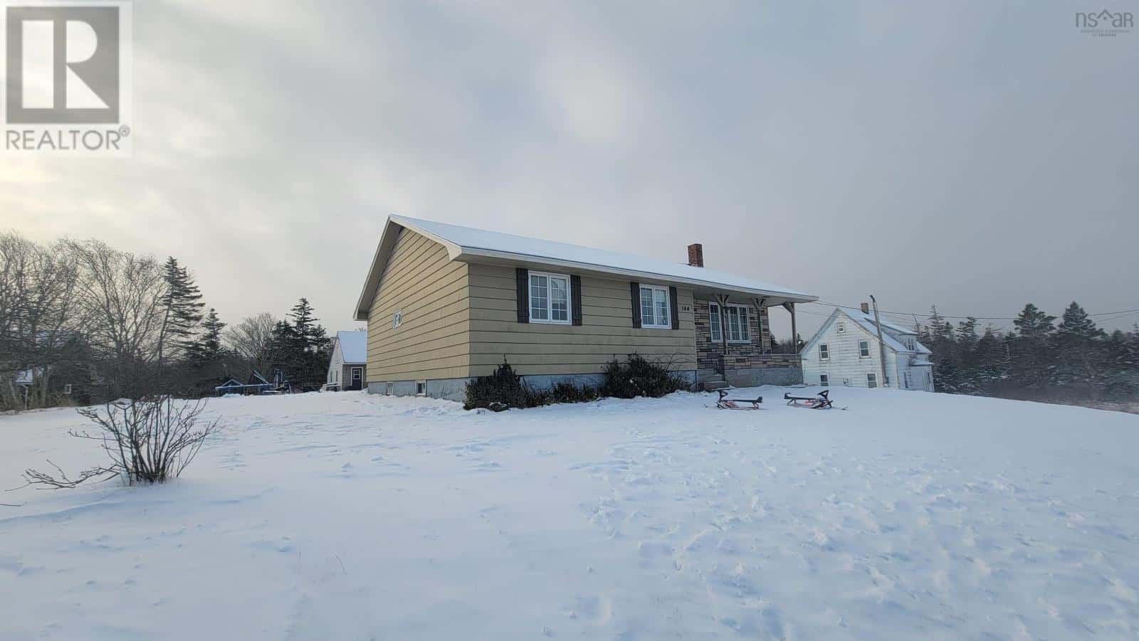 144 Chemin De L'est Street — Wedgeport, Nova Scotia - Photo 3 of 21