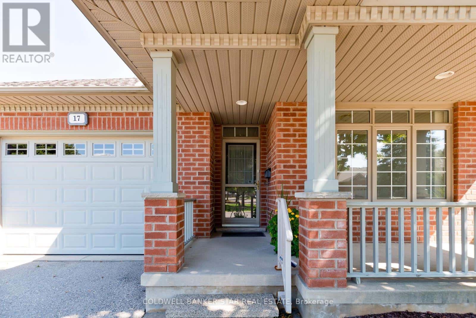 17 - 19 AUGUSTA CRESCENT — St. Thomas, Ontario - Photo 3 of 38