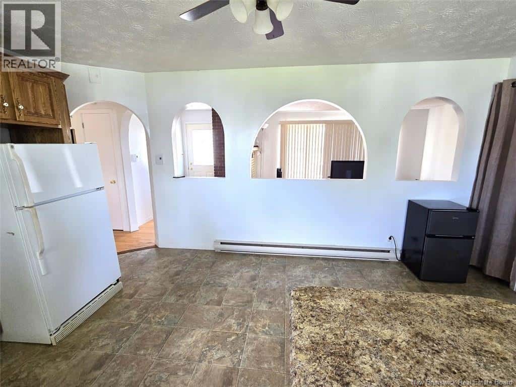 56 32th Avenue — Edmundston, New Brunswick - Photo 5 of 42