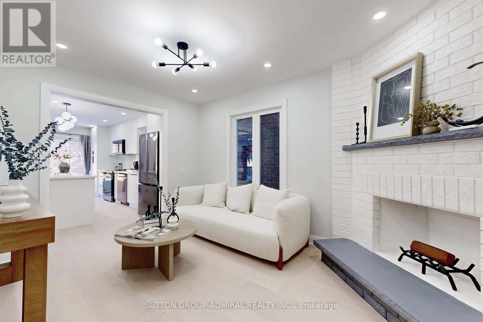 31 WHITNEY PLACE — Vaughan (Lakeview Estates), Ontario - Photo 3 of 40