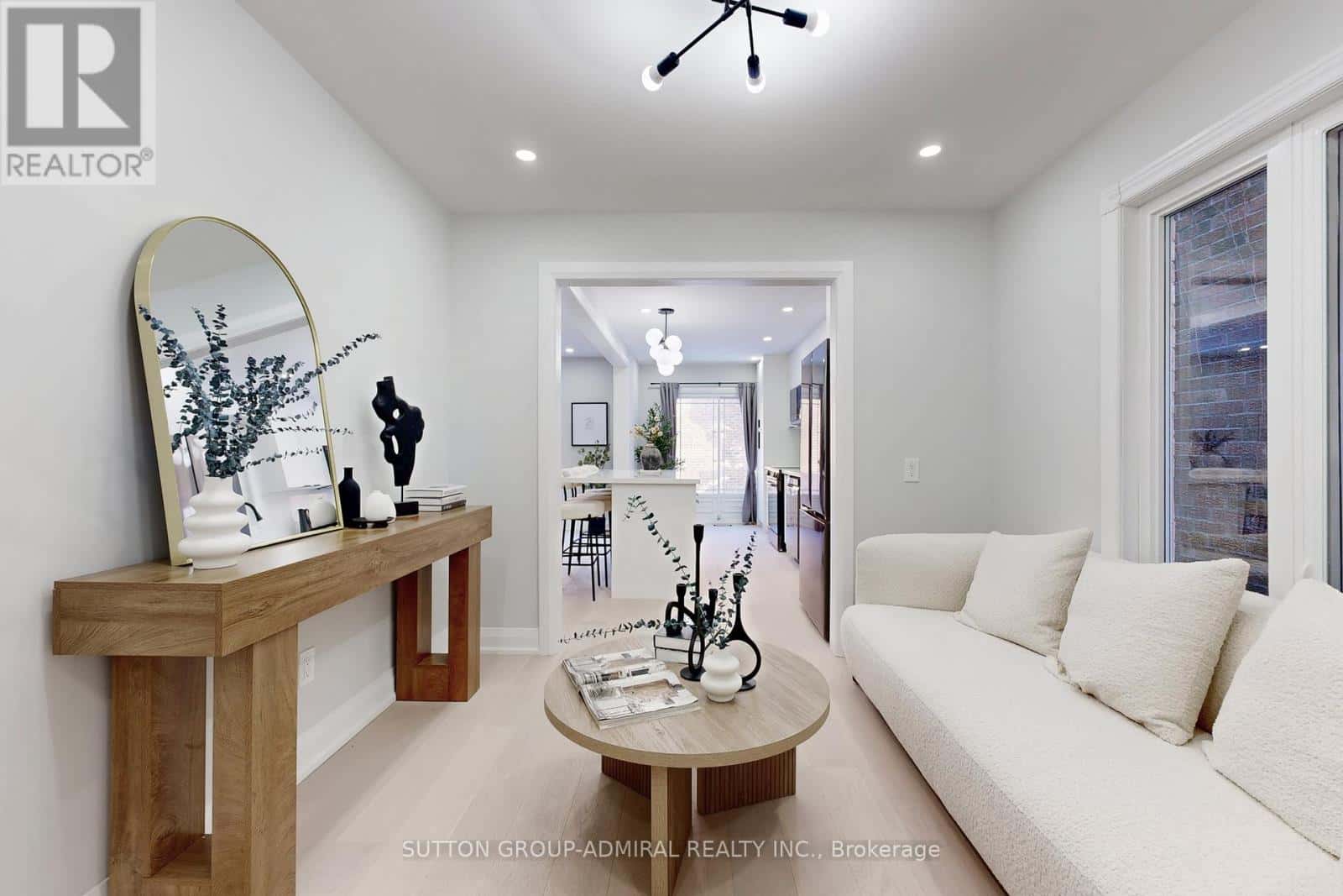 31 WHITNEY PLACE — Vaughan (Lakeview Estates), Ontario - Photo 4 of 40