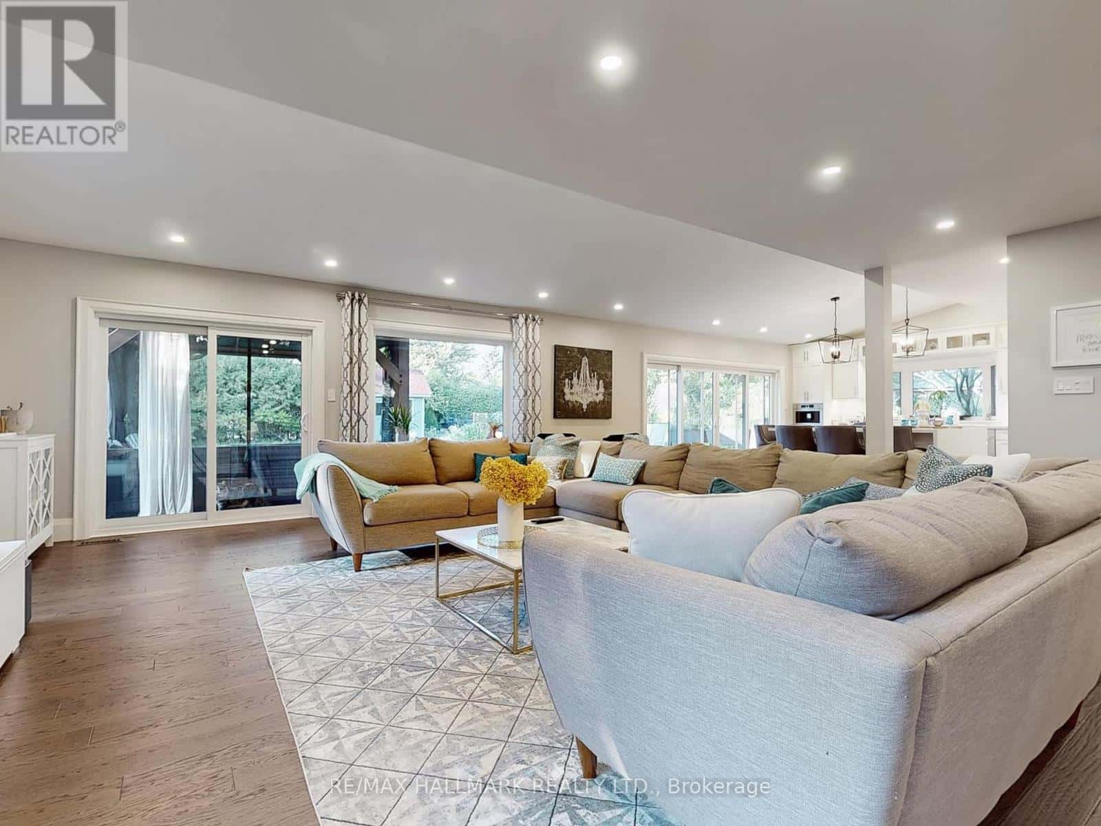 165 LORI AVENUE — Whitchurch-Stouffville (Stouffville), Ontario - Photo 4 of 47