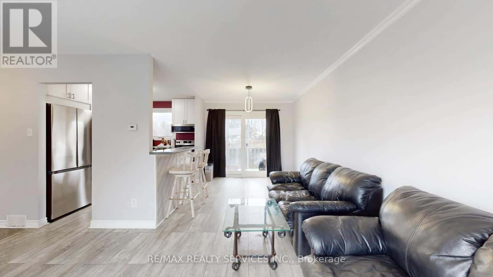 87 HUNTINGWOOD CRESCENT — Brampton (Central Park), Ontario - Photo 3 of 27