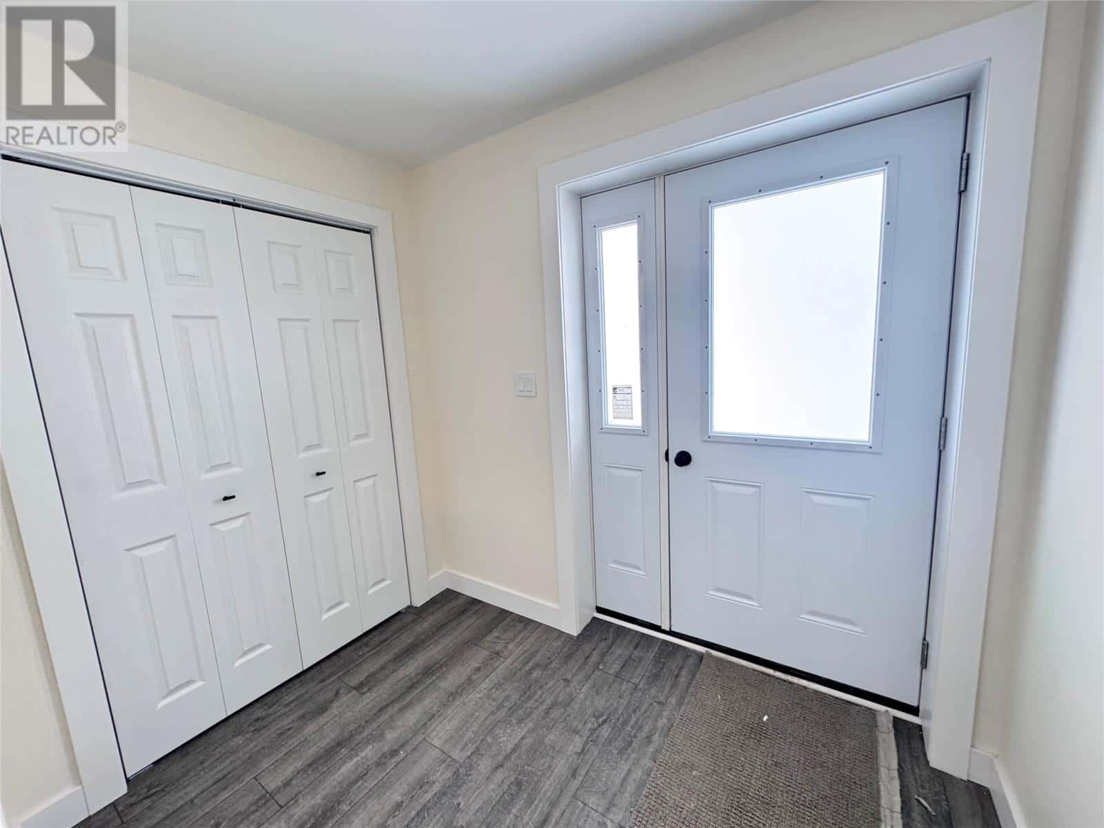 902 Hamilton Street — Labrador City, Newfoundland & Labrador - Photo 2 of 21