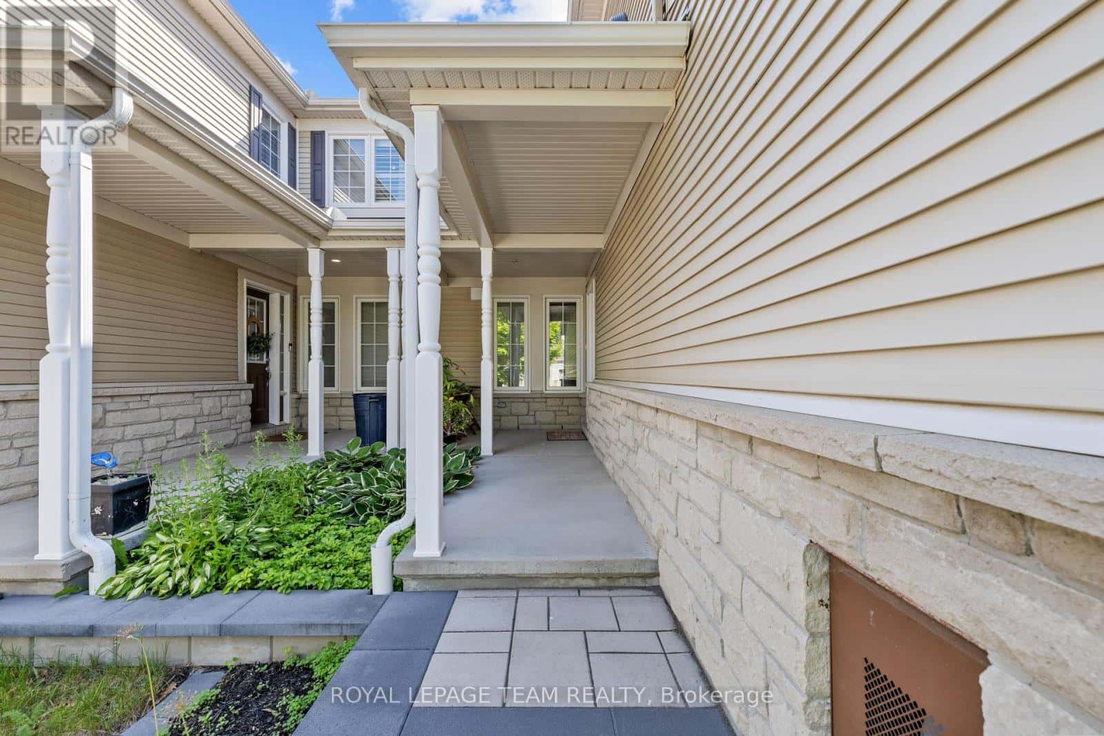 117 URBANCREST PRIVATE — Ottawa, Ontario - Photo 3 of 31