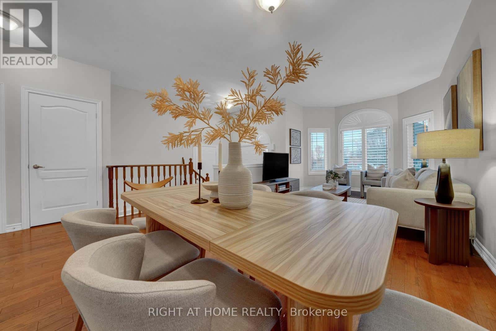 1645 WHITESTONE DRIVE — Oshawa (Samac), Ontario - Photo 5 of 34