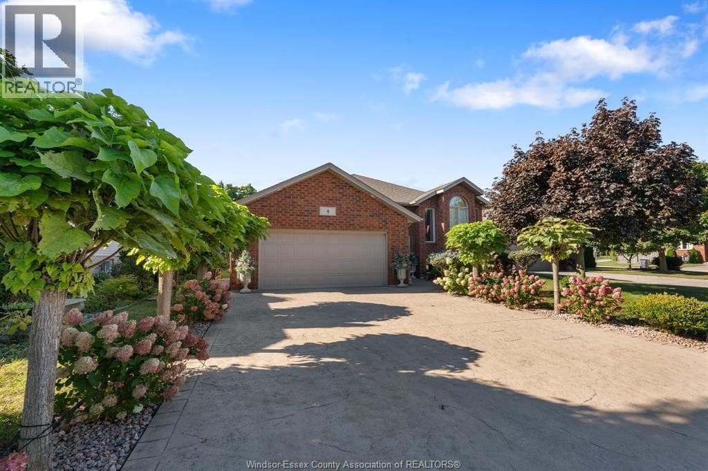 4 Francesco COURT — Leamington, Ontario - Main photo