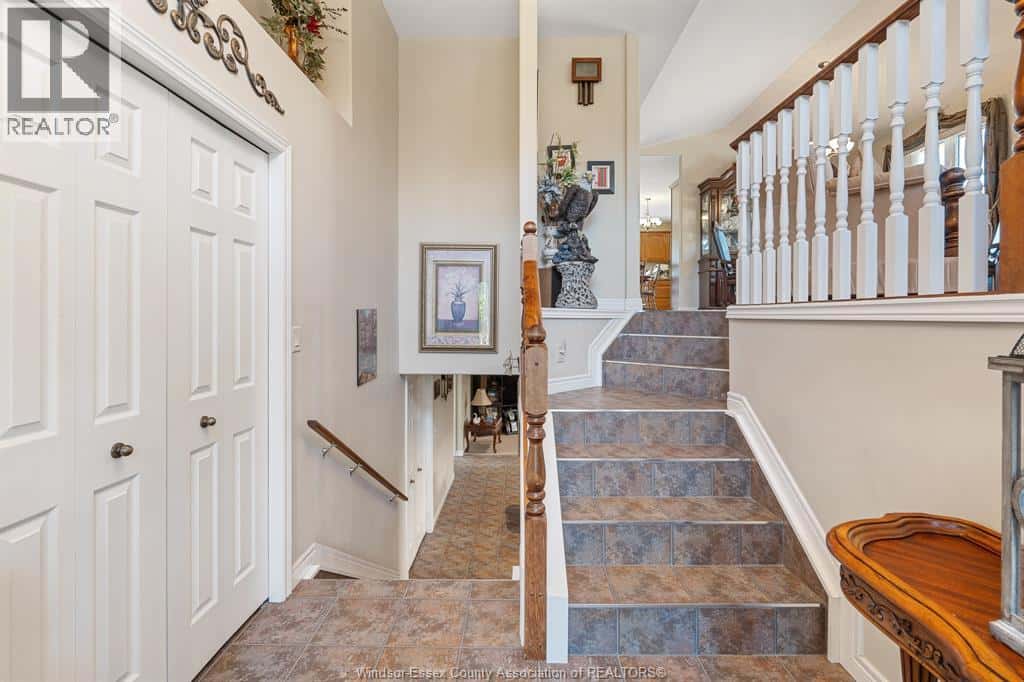 4 Francesco COURT — Leamington, Ontario - Photo 3 of 41