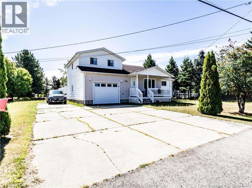 24 Moise — Rogersville, New Brunswick - Photo 2 of 25