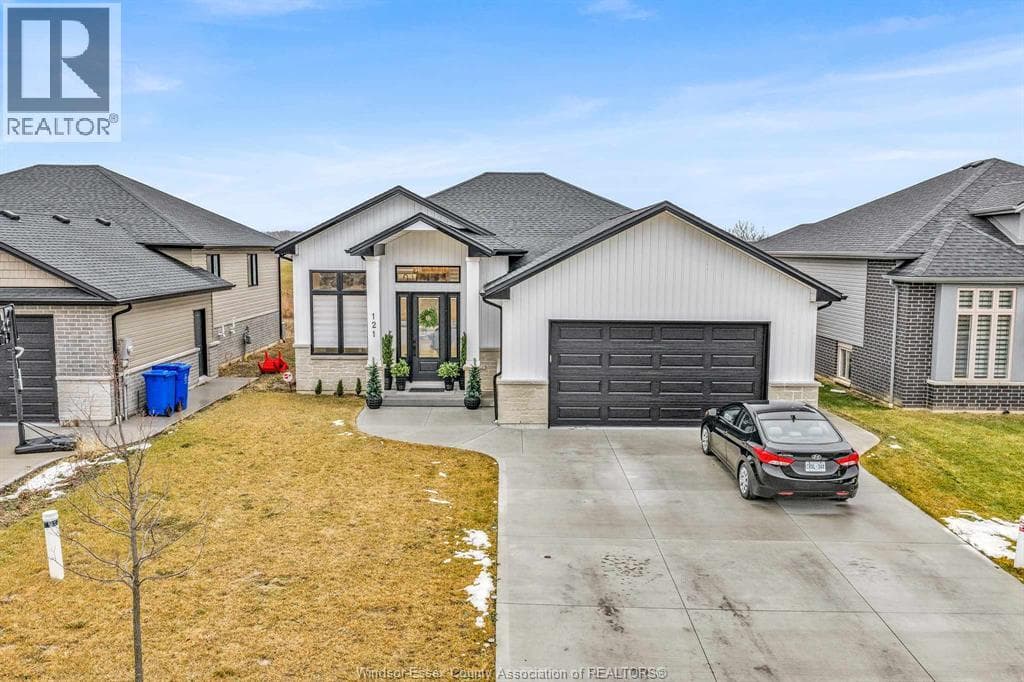 121 Kingsbridge DRIVE — Amherstburg, Ontario - Main photo
