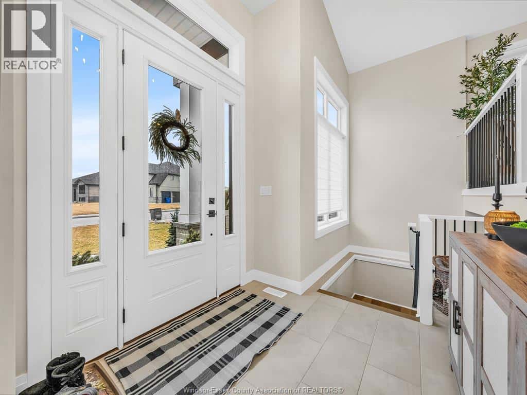 121 Kingsbridge DRIVE — Amherstburg, Ontario - Photo 5 of 44