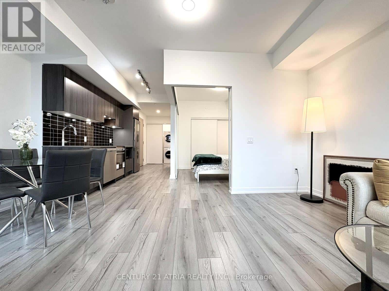 5206 - 395 BLOOR STREET E — Toronto (North St. James Town), Ontario - Photo 5 of 12