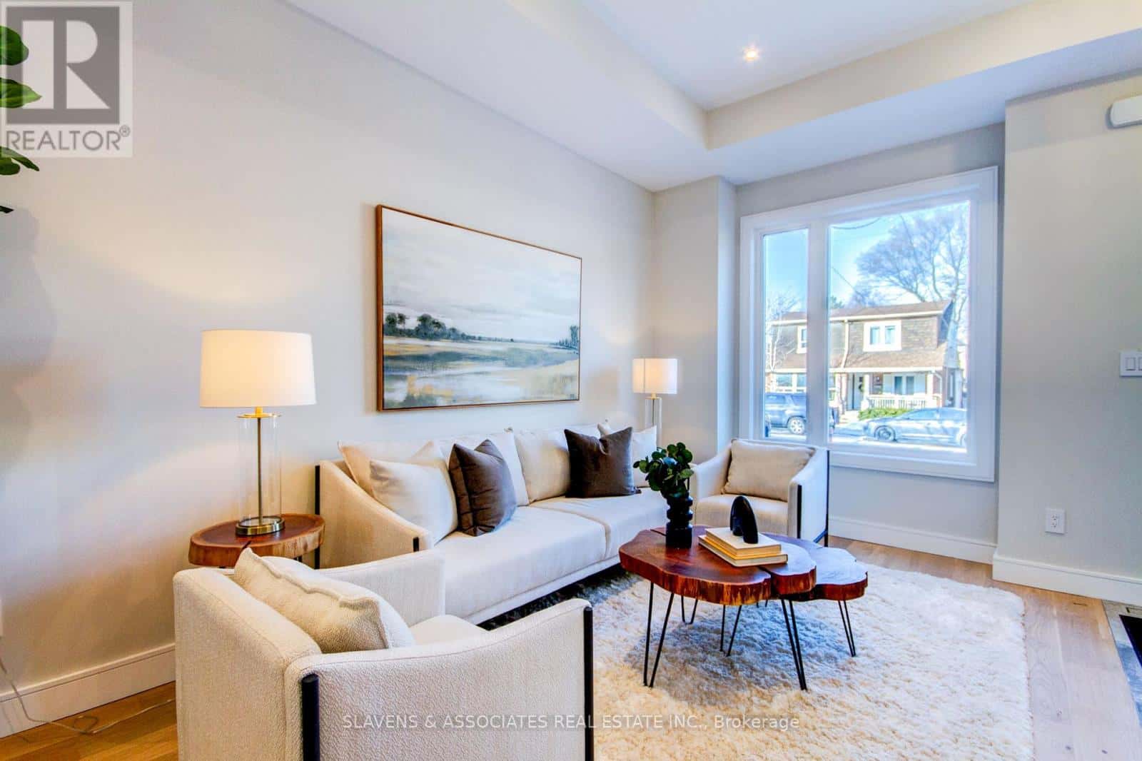 3C LINTON AVENUE — Toronto (Birchcliffe-Cliffside), Ontario - Photo 5 of 40