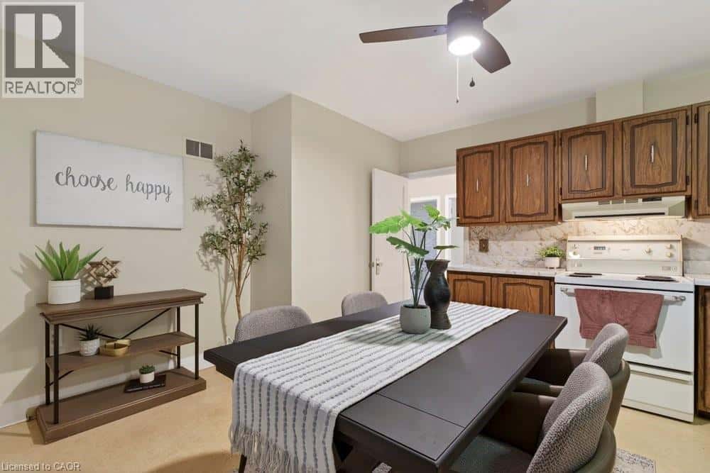 48 CROSTHWAITE Avenue S — Hamilton, Ontario - Photo 5 of 18