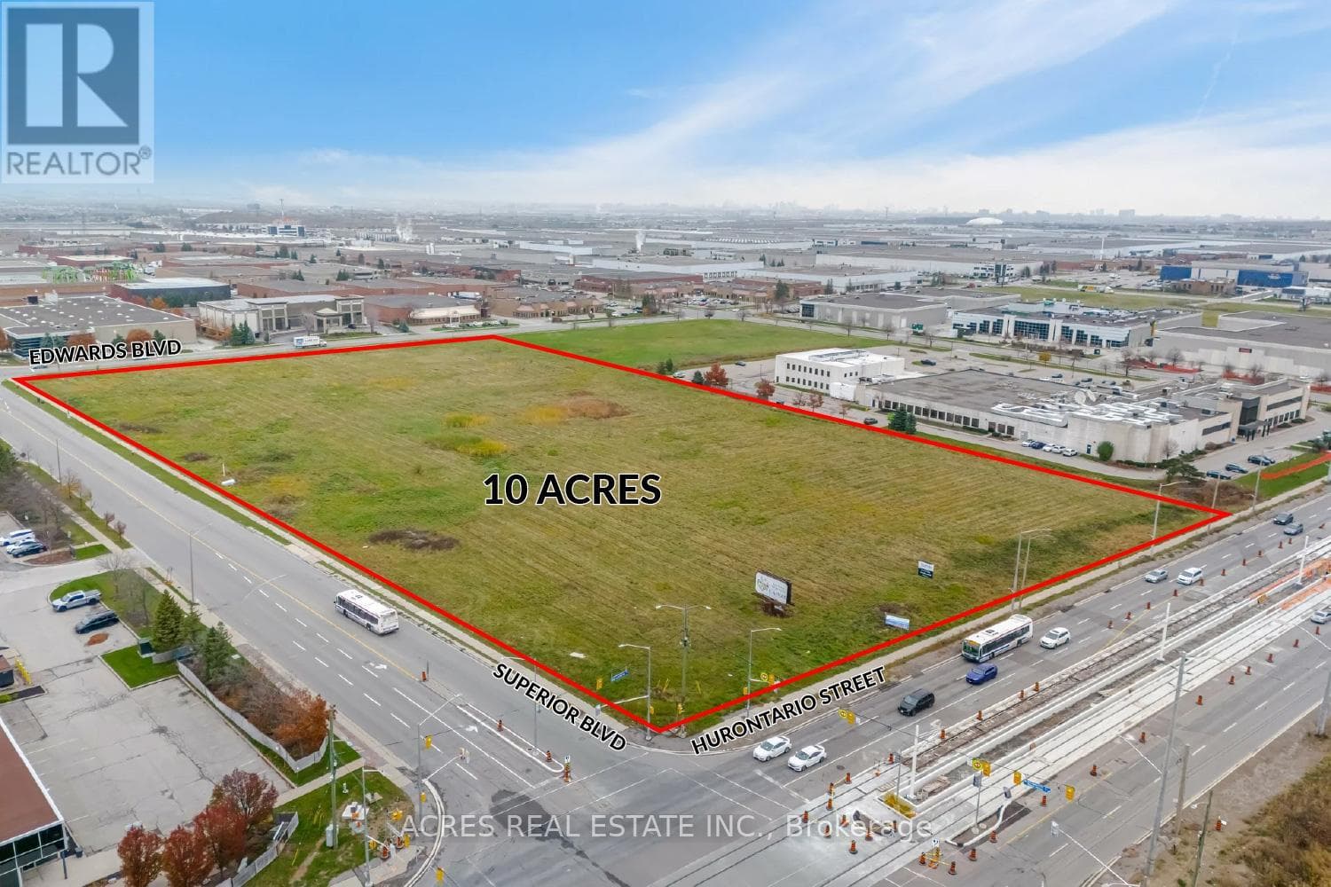 70 SUPERIOR BOULEVARD — Mississauga (Gateway), Ontario - Main photo