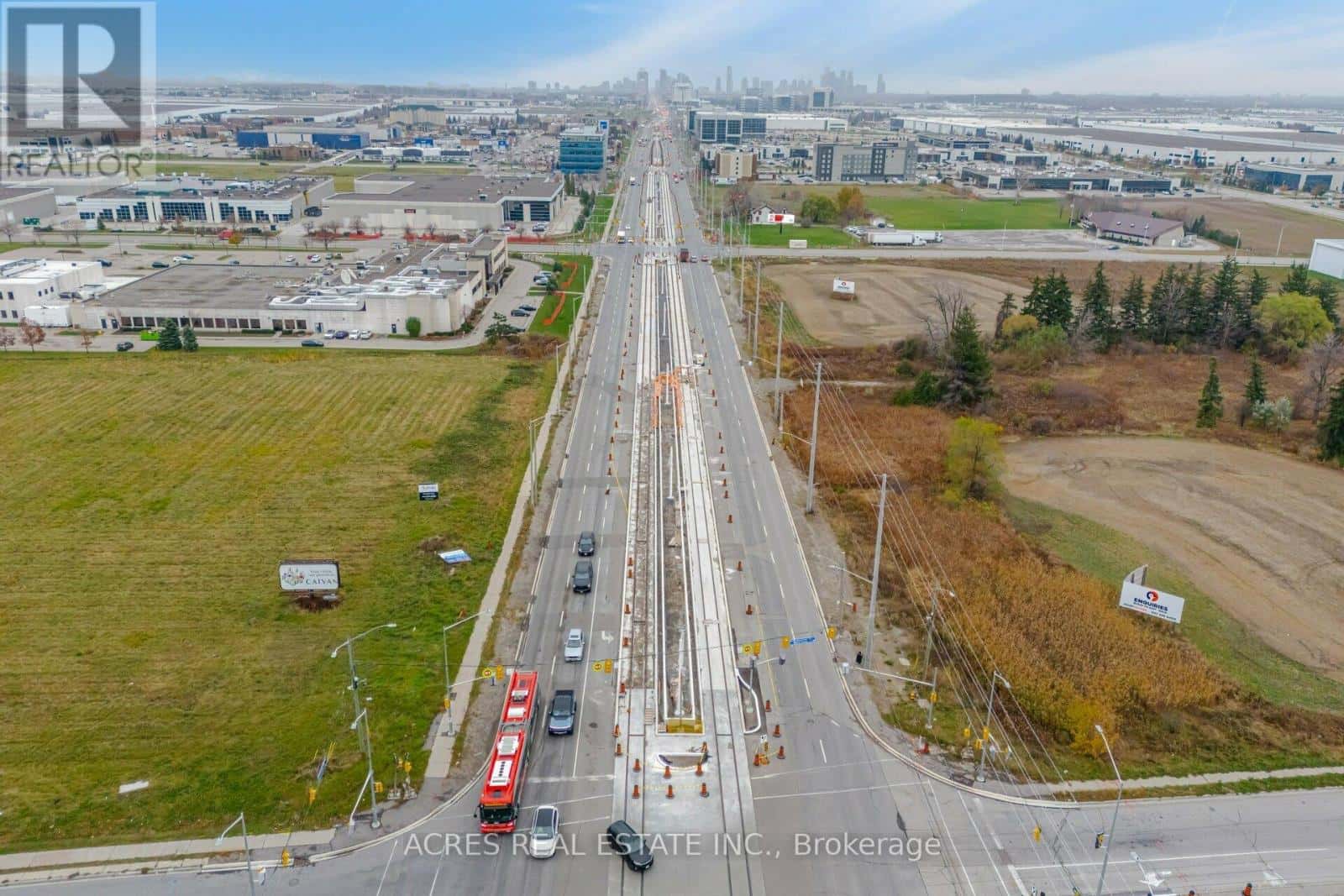 70 SUPERIOR BOULEVARD — Mississauga (Gateway), Ontario - Photo 3 of 23