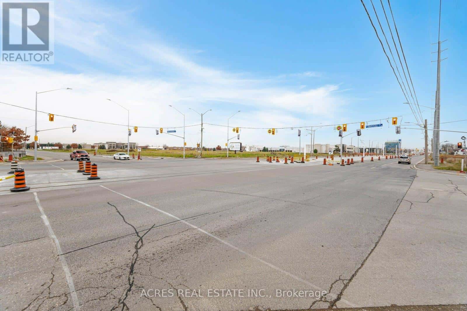 70 SUPERIOR BOULEVARD — Mississauga (Gateway), Ontario - Photo 4 of 23