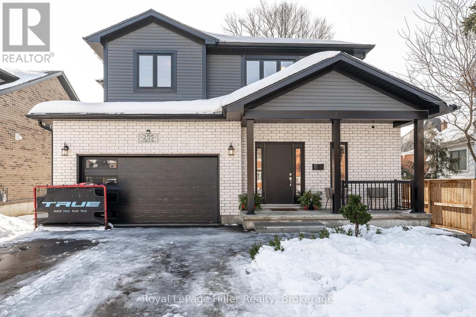 255 COBOURG STREET — Stratford, Ontario - Main photo