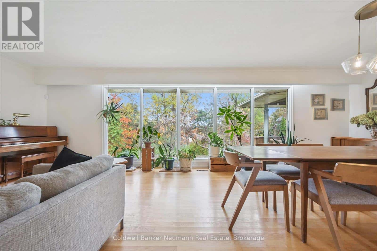 36 HARCOURT DRIVE — Guelph (Dovercliffe Park/Old University), Ontario - Photo 4 of 46