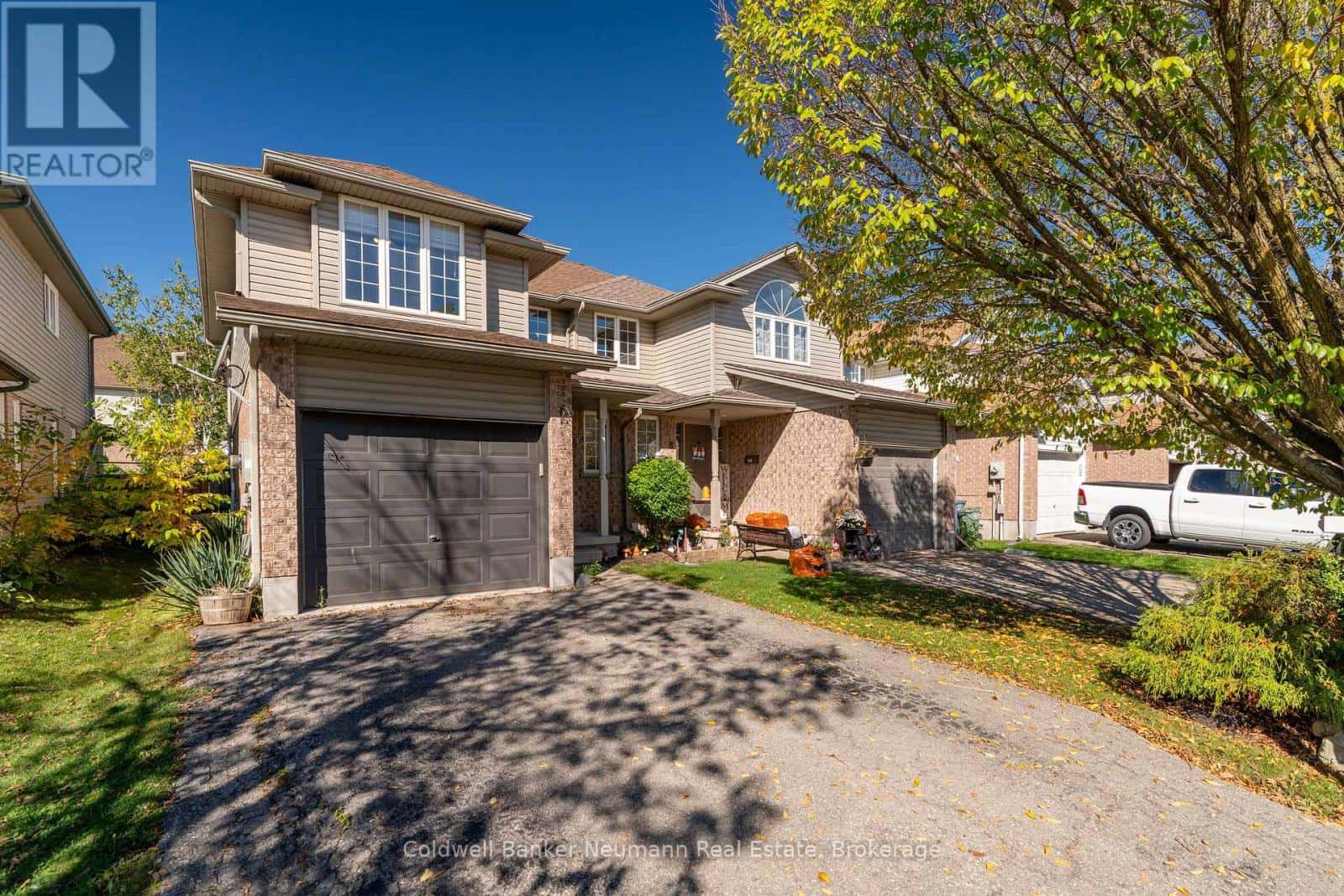 6 LAW DRIVE — Guelph (Grange Road), Ontario - Photo 3 of 43