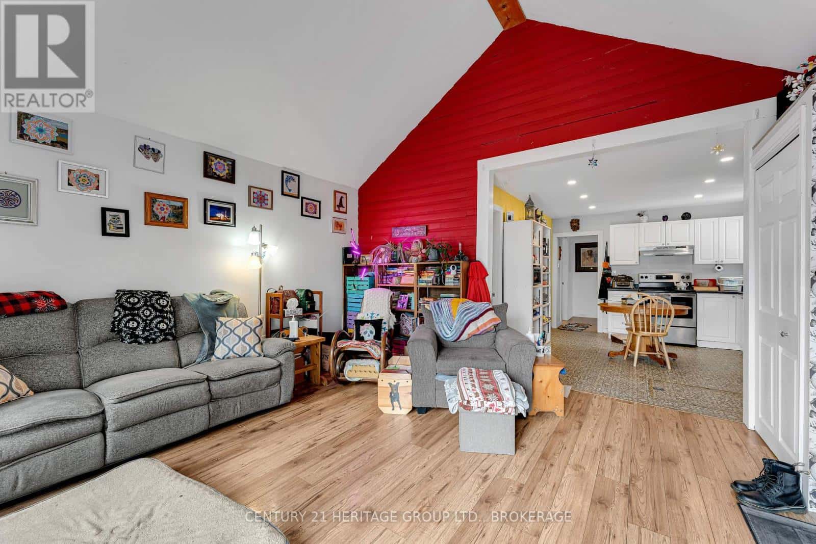 336 ELLIOTT AVENUE — Kingston (East of Sir John A. Blvd), Ontario - Photo 5 of 24