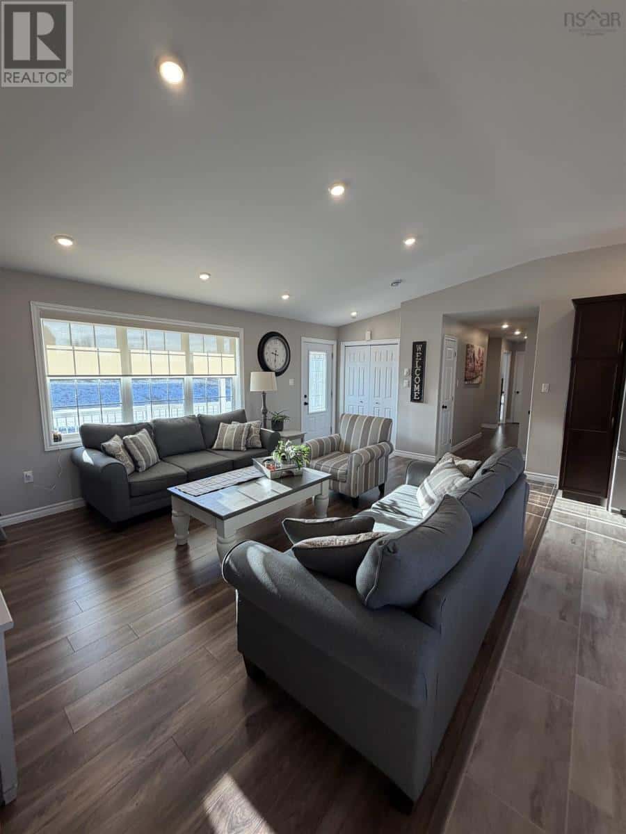 7 Skye Crescent — St Andrew's, Nova Scotia - Photo 5 of 47