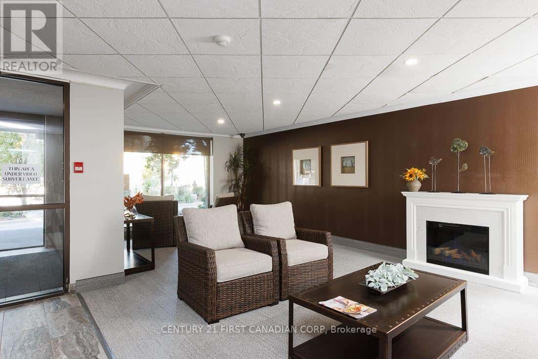 503 - 500 TALBOT STREET — London East (East F), Ontario - Photo 4 of 38