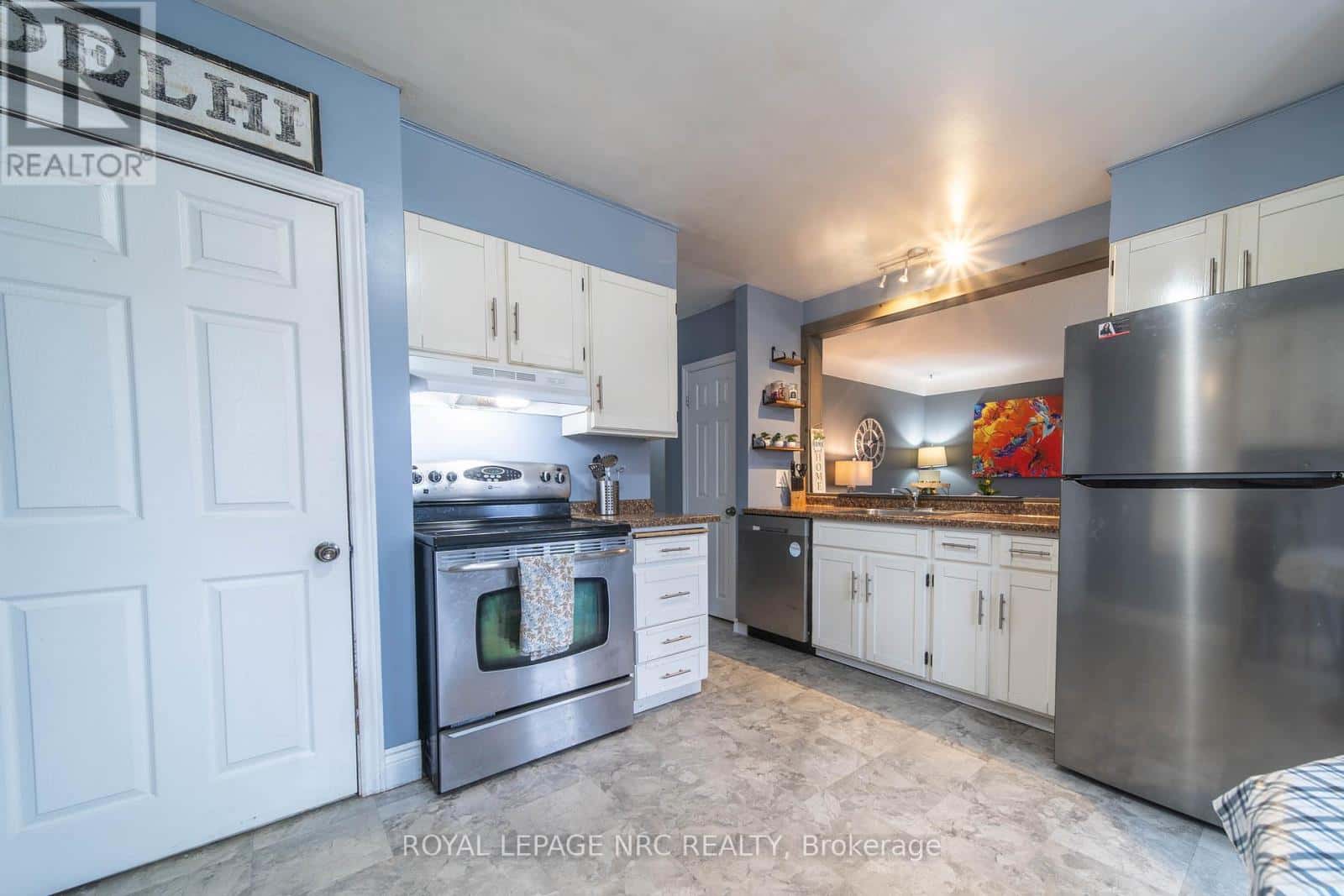 955 FERNDALE AVENUE — Fort Erie (Crescent Park), Ontario - Photo 5 of 23