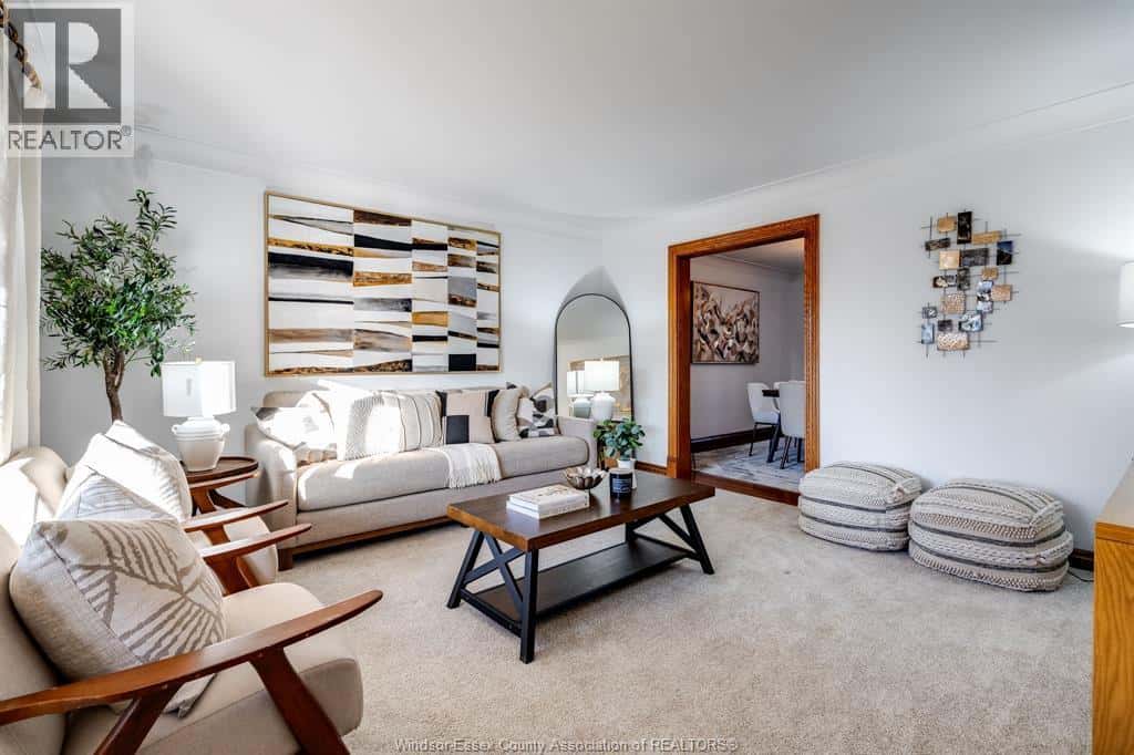 512 Cambridge COURT — Tecumseh, Ontario - Photo 4 of 50