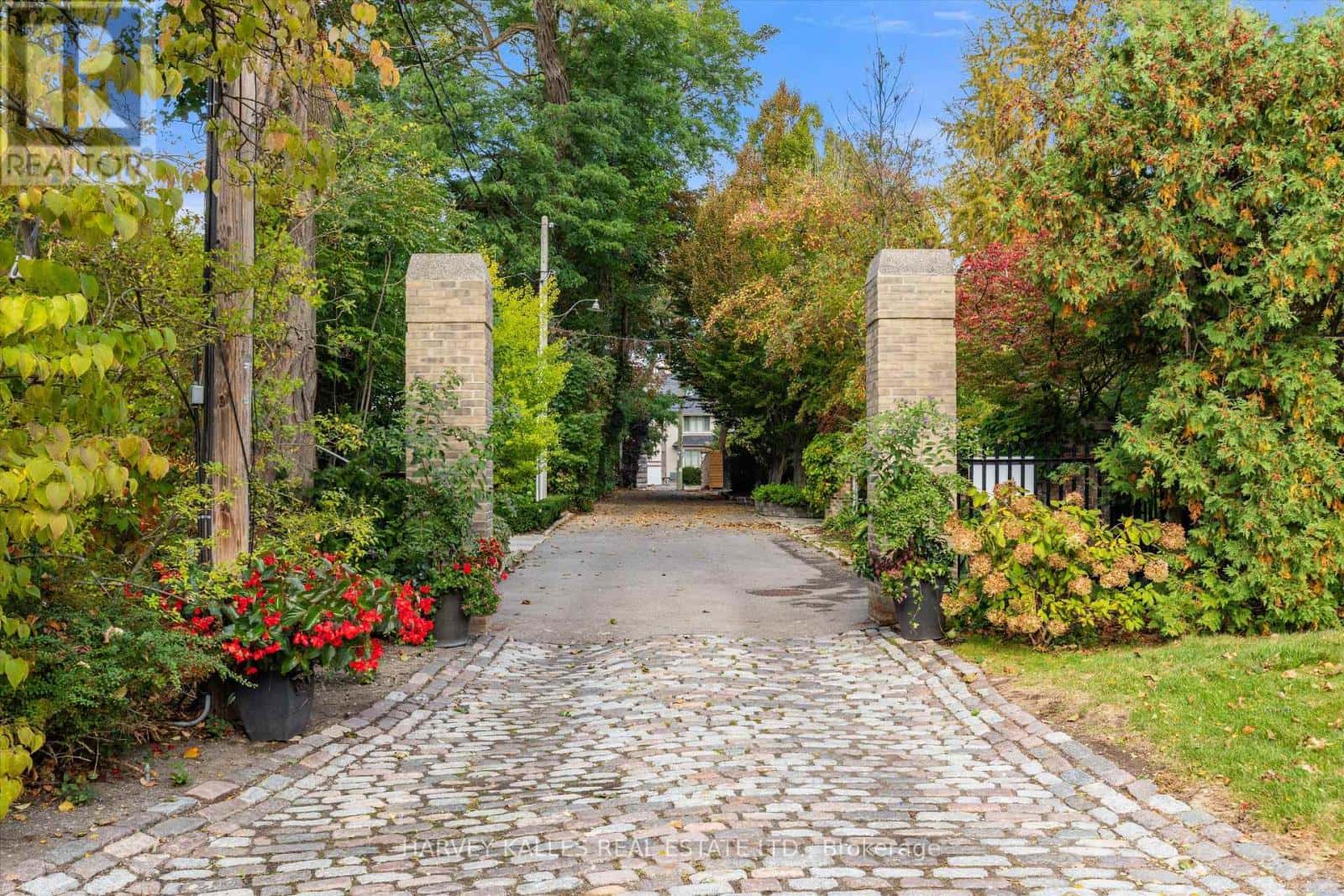 1 EDMUND GATE — Toronto (Casa Loma), Ontario - Photo 5 of 45