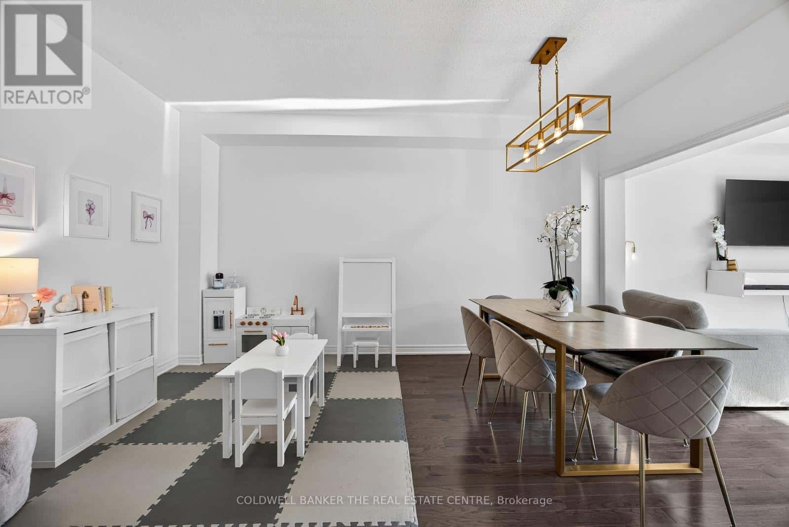 91 MCGAHEY STREET W — New Tecumseth (Tottenham), Ontario - Photo 4 of 33