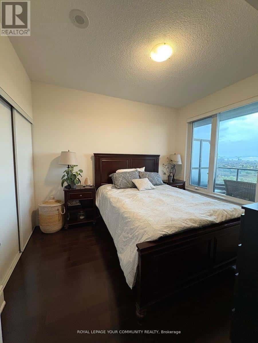 RG7 - 325 SOUTH PARK ROAD — Markham (Commerce Valley), Ontario - Photo 4 of 30