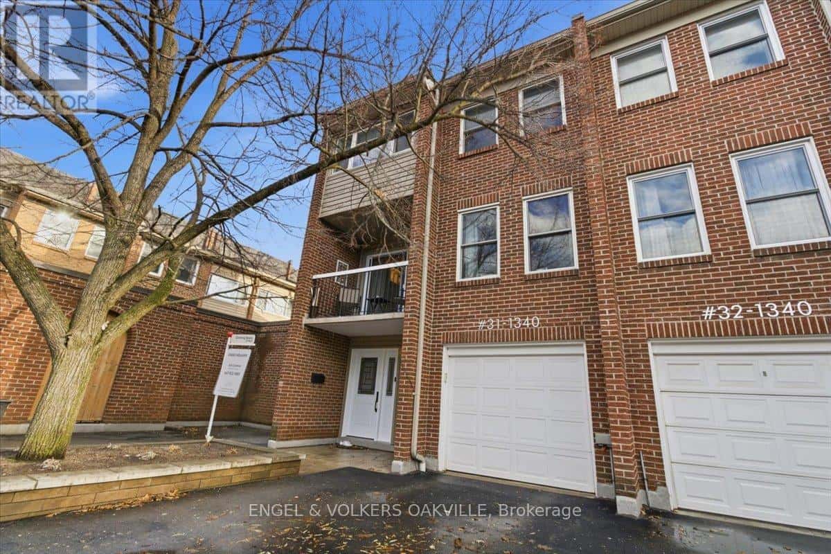 31 - 1340 HAMPTON STREET — Oakville (FA Falgarwood), Ontario - Photo 2 of 38