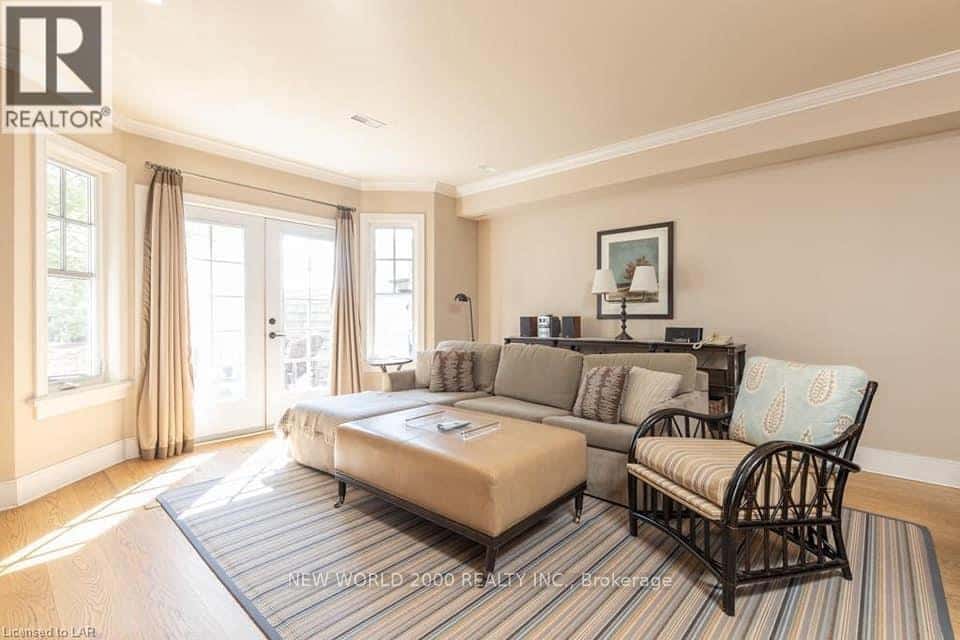 12 - 302 EMERALD HILLS COURT — Seguin, Ontario - Photo 3 of 14