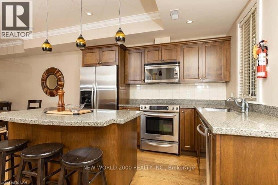 12 - 302 EMERALD HILLS COURT — Seguin, Ontario - Photo 4 of 14