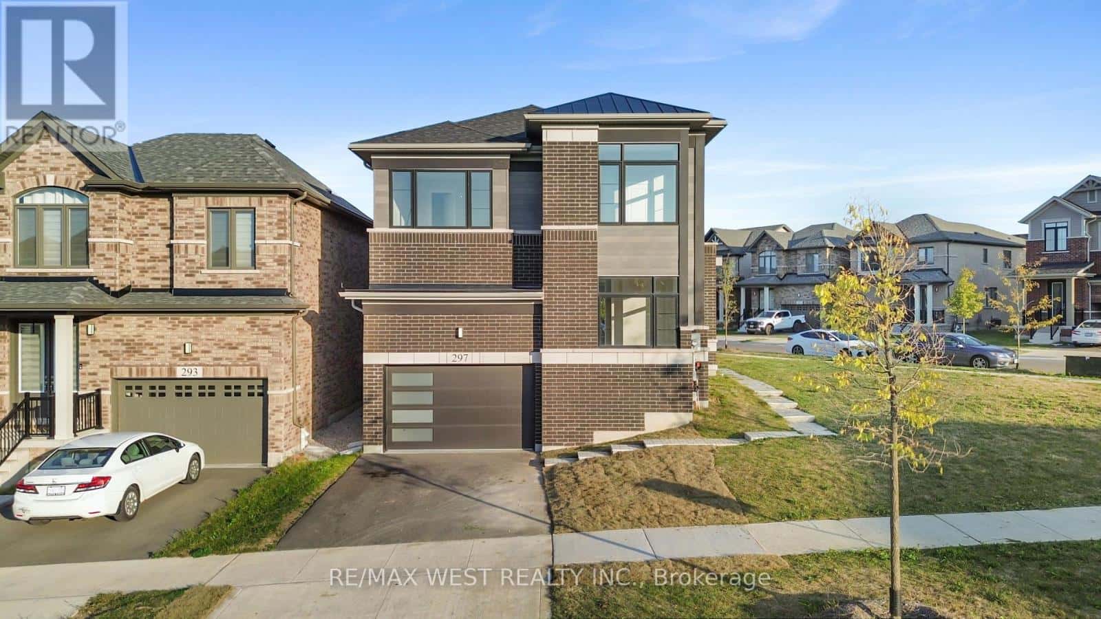 297 BISMARK DRIVE — Cambridge, Ontario - Photo 3 of 50