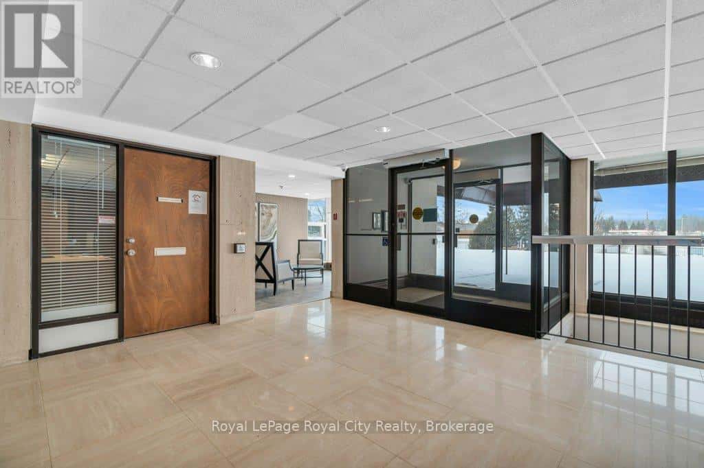 511 - 19 WOODLAWN ROAD E — Guelph (Riverside Park), Ontario - Photo 5 of 50