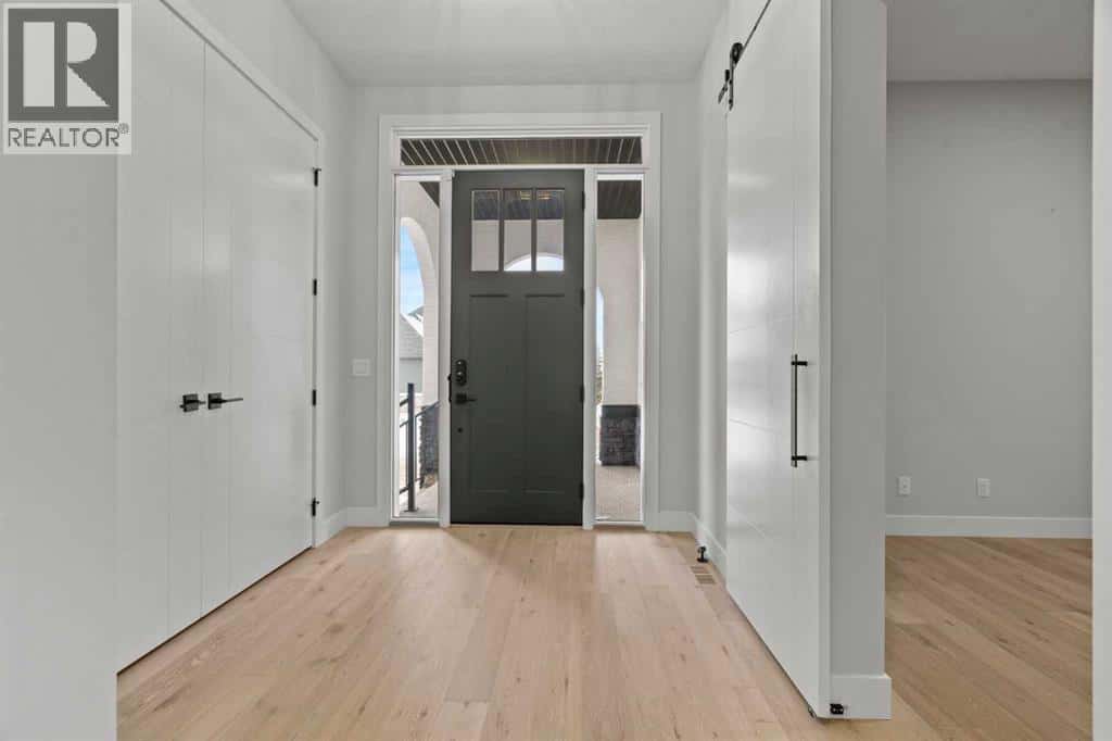 137 Waters Edge Drive — Heritage Pointe, Alberta - Photo 2 of 50