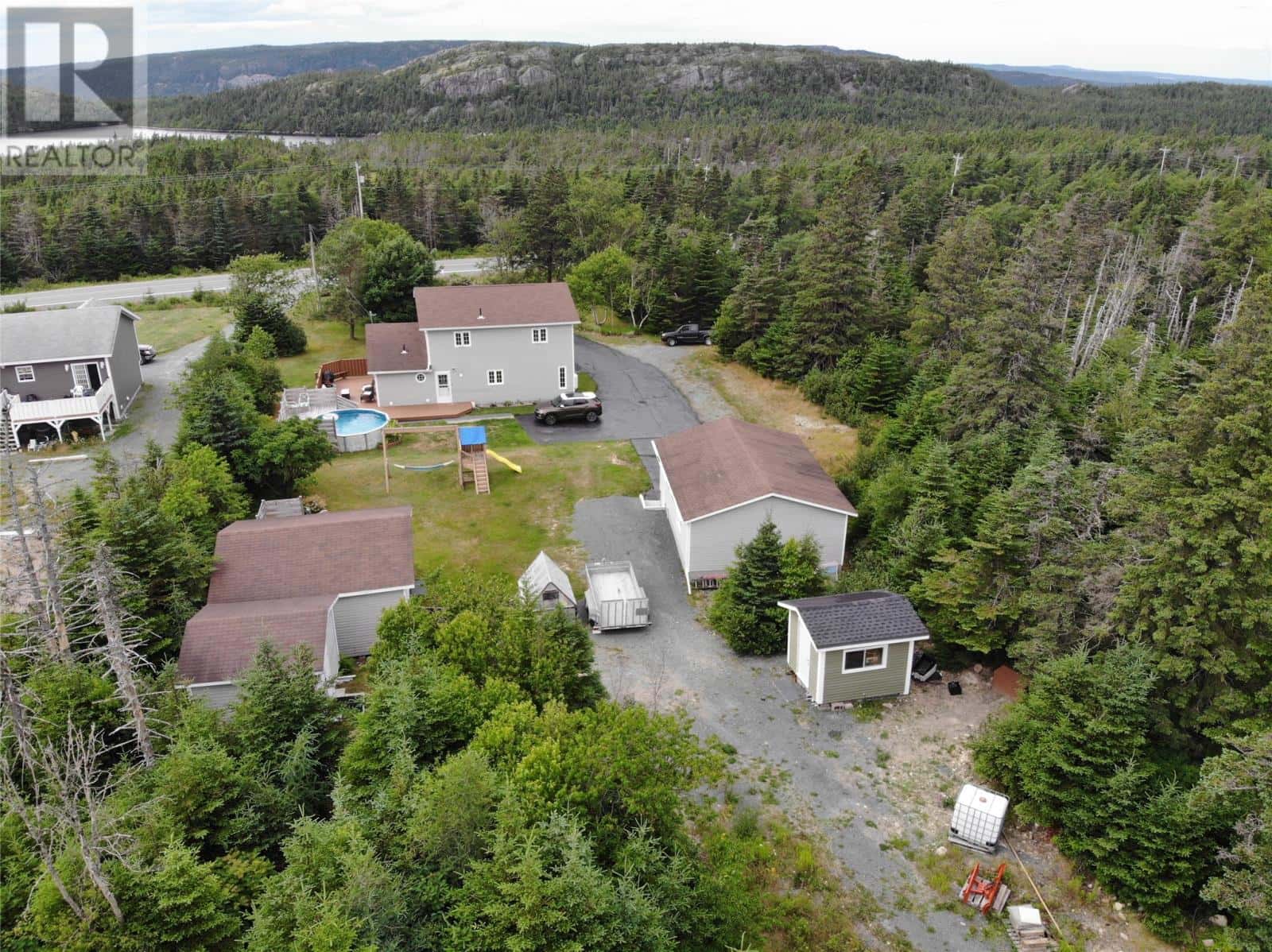 355 Roaches Line — Roaches Line, Newfoundland & Labrador - Photo 2 of 48