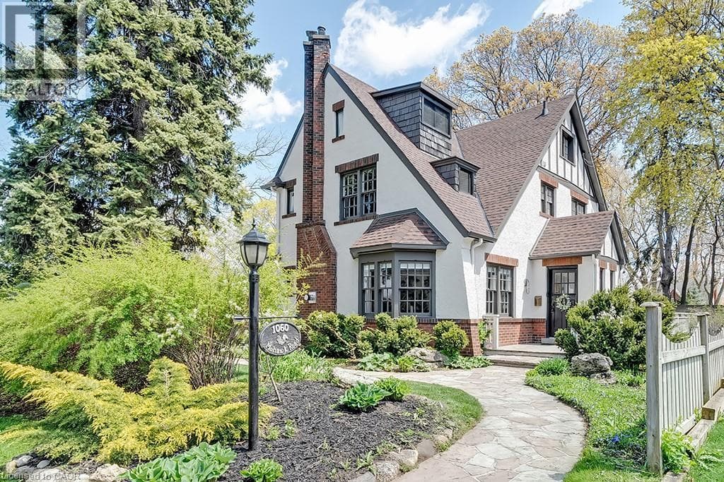 1060 MOHAWK Road — Burlington, Ontario - Main photo