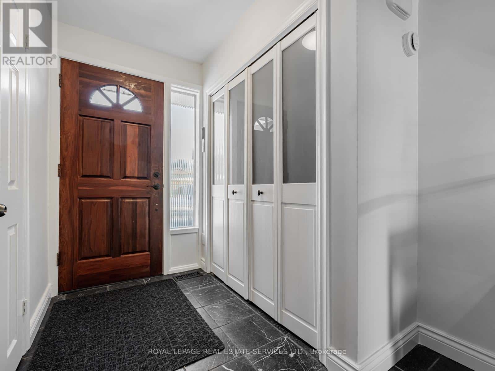 36 RAVENVIEW DRIVE — Toronto (West Hill), Ontario - Photo 2 of 21