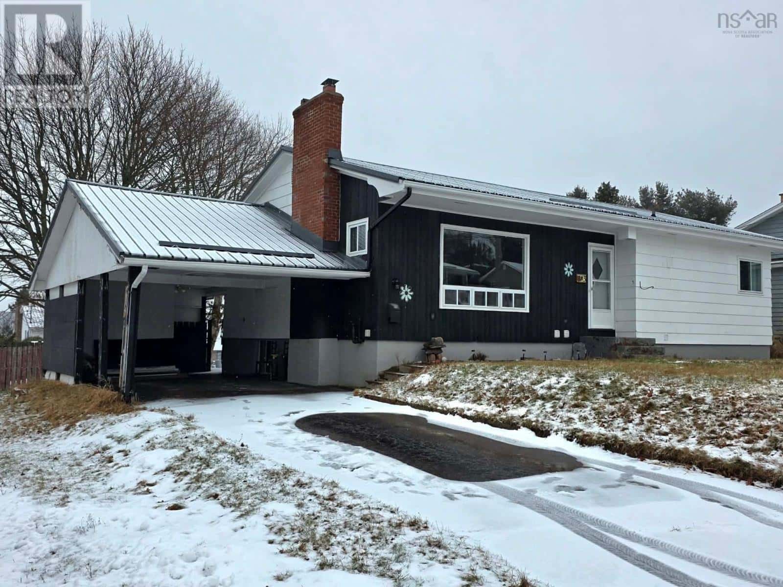 3 Patterson Avenue — Truro, Nova Scotia - Photo 3 of 50