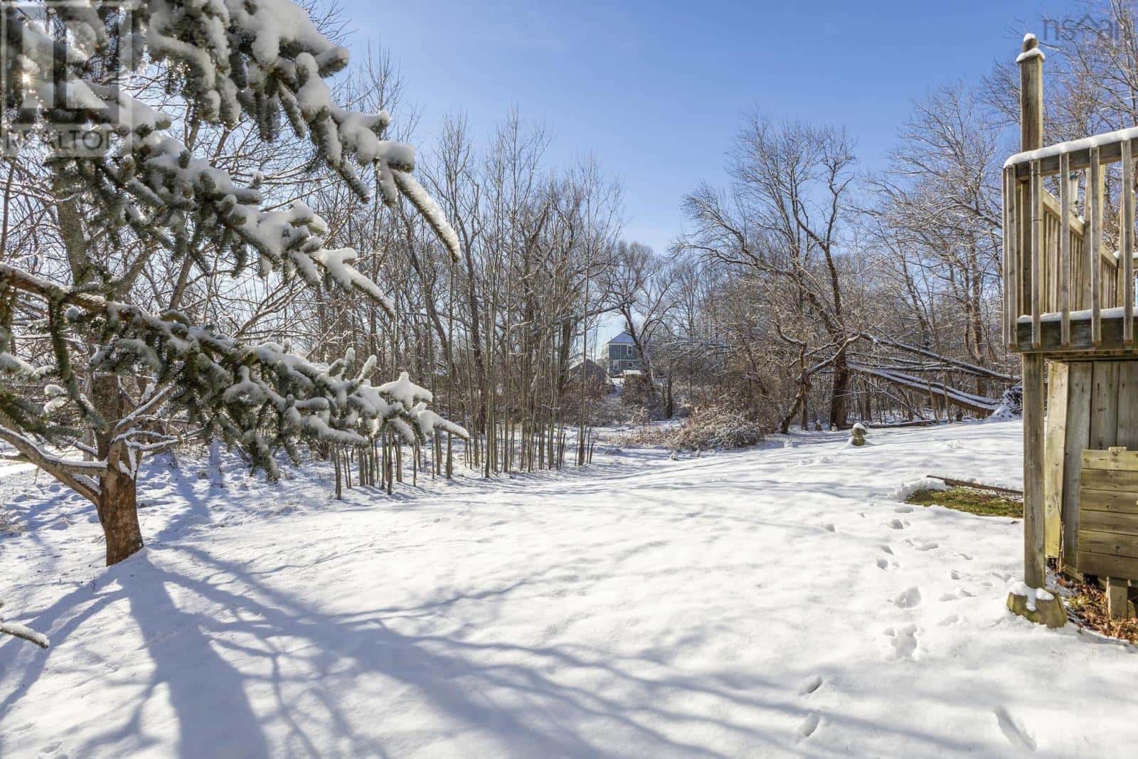 112 Arch Street — New Glasgow, Nova Scotia - Photo 4 of 42