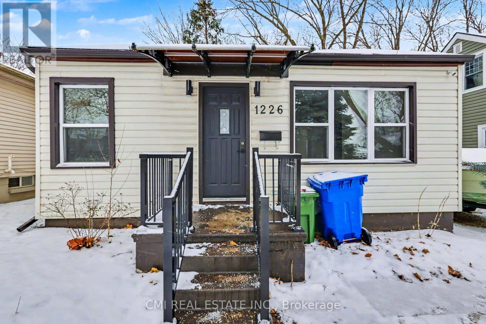 1226 WIGLE AVENUE — Windsor, Ontario - Photo 4 of 41